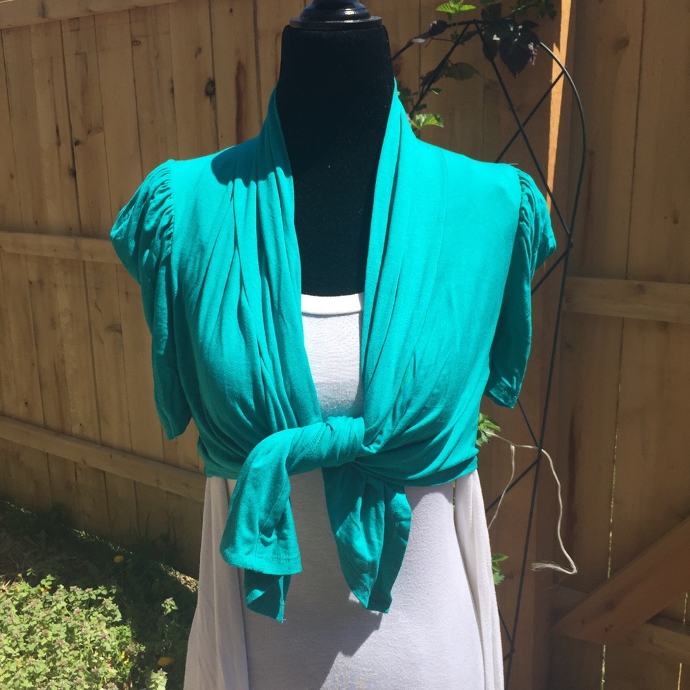 TRIMUPH crop cardigan
